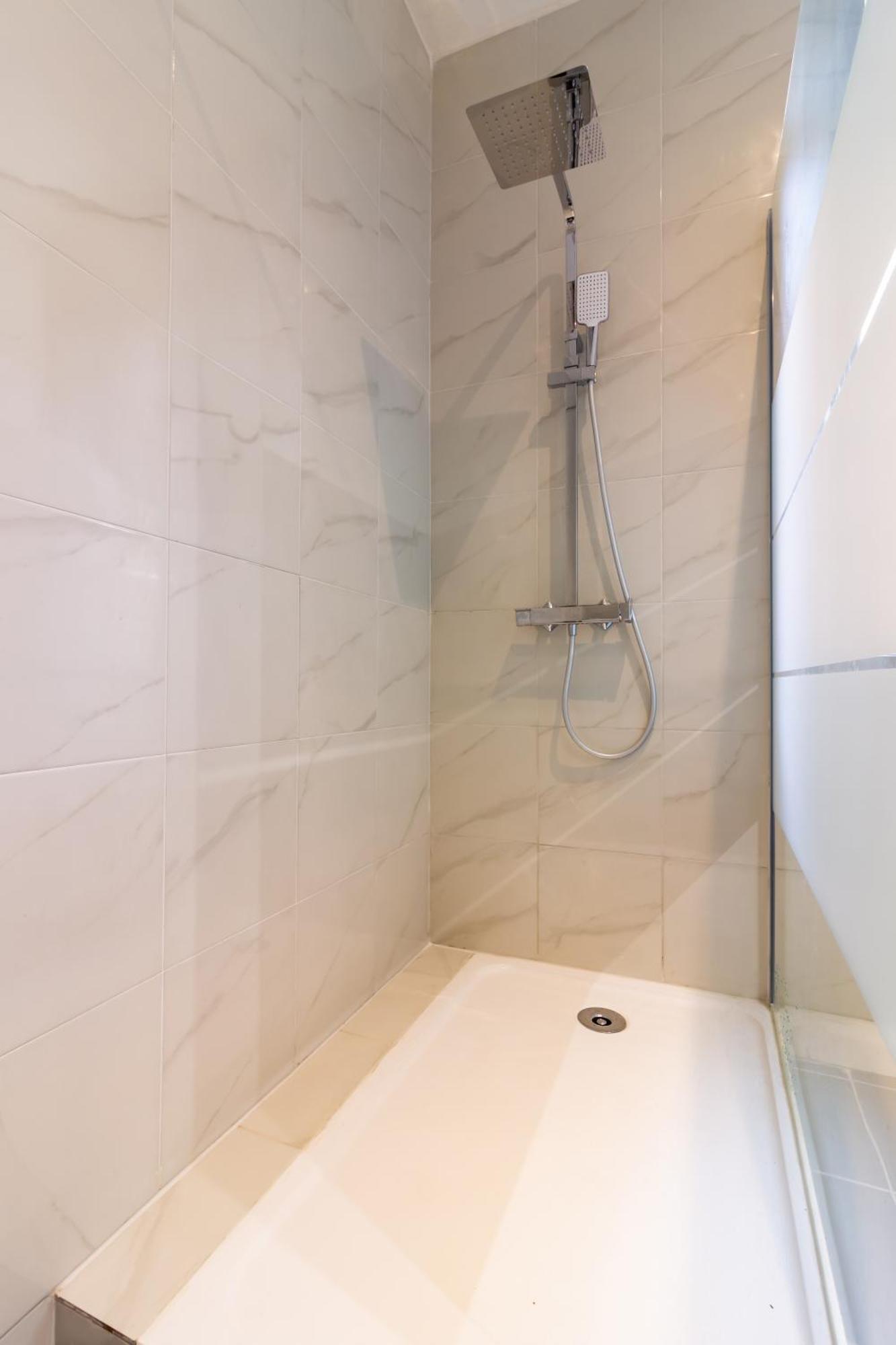 Apartment Moderne Et Elegant Quartier Saint-jean 2 *